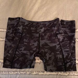Zyia Camo leggings